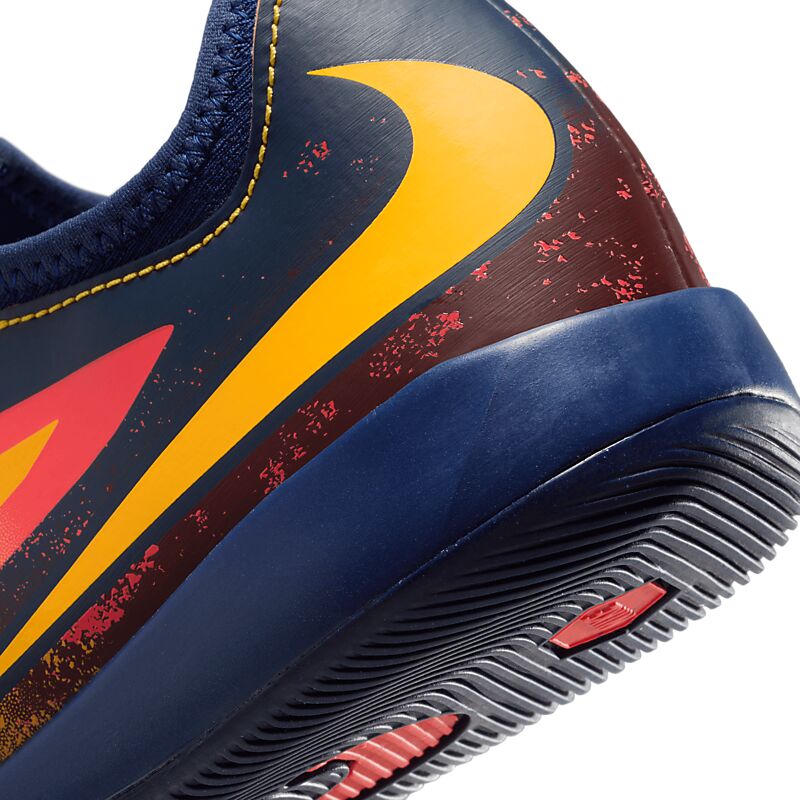 NIKE Jr Phantom 6 Low Academy Ic Eh på
