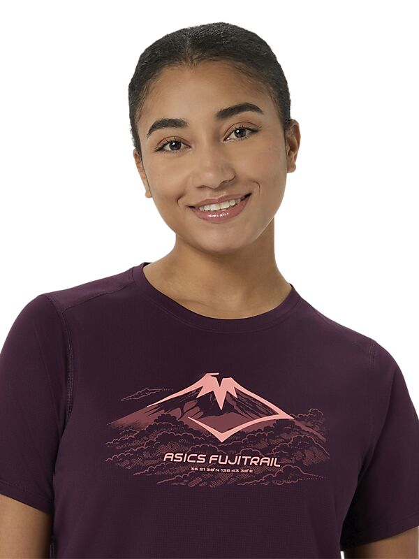 ASICS W FUJUTRAIL LOGO SS TOP på