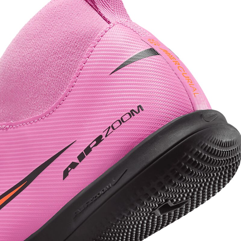 NIKE Jr Zoom Superfly 10 Academy Ic på