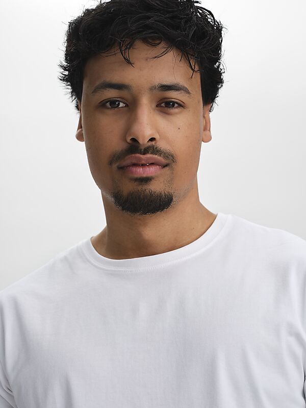SOC M SLIM FIT R-NECK TEE på