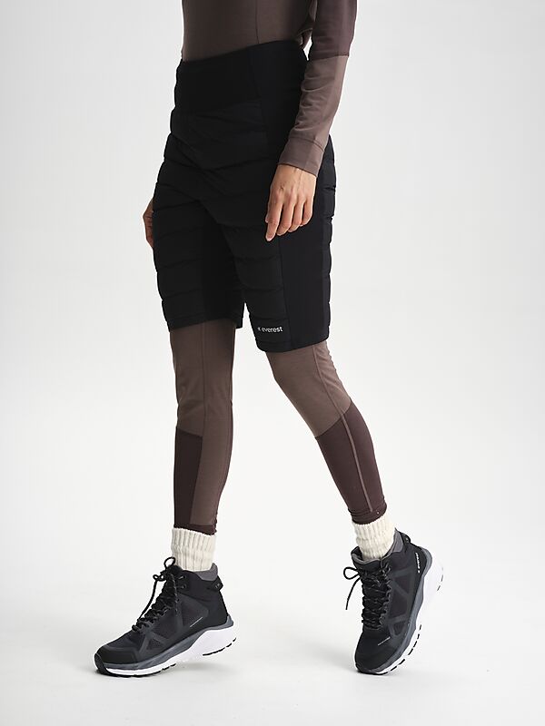 EVEREST W Agnes Shorts på
