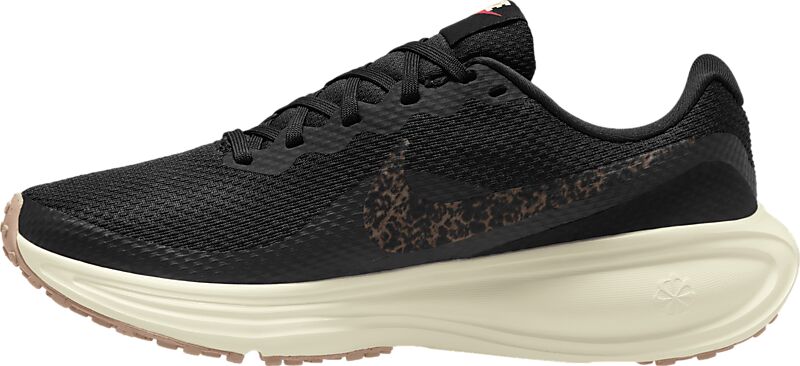 NIKE W REVOLUTION 8 på