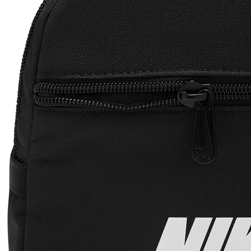 NIKE Nk Futura 365 på