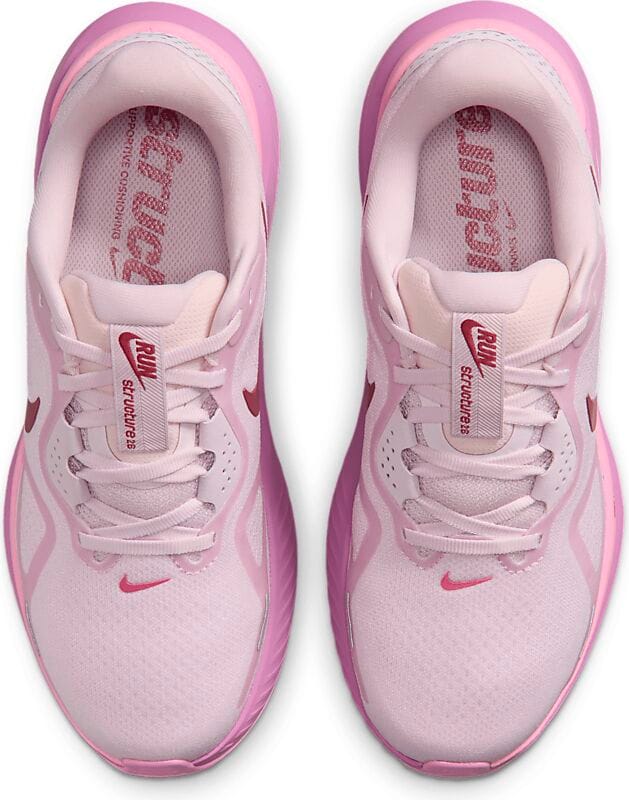 NIKE W Structure 26 på