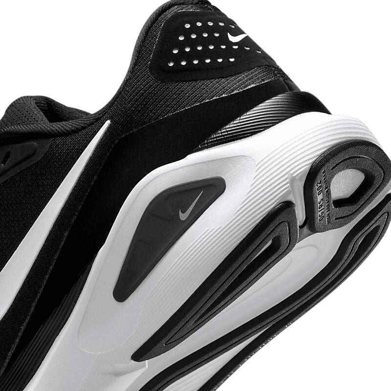 NIKE W Structure 26 på