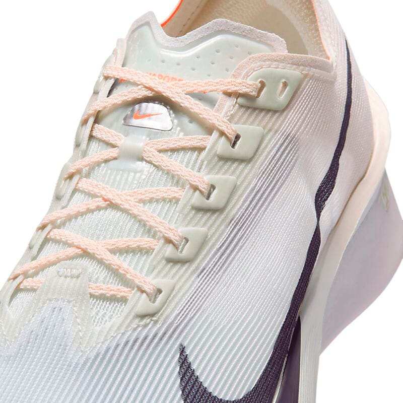 NIKE W Zoomx Vaporfly Next% 4 på