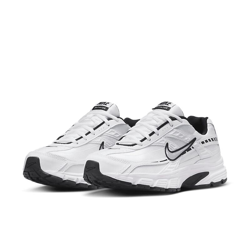NIKE W Initiator på