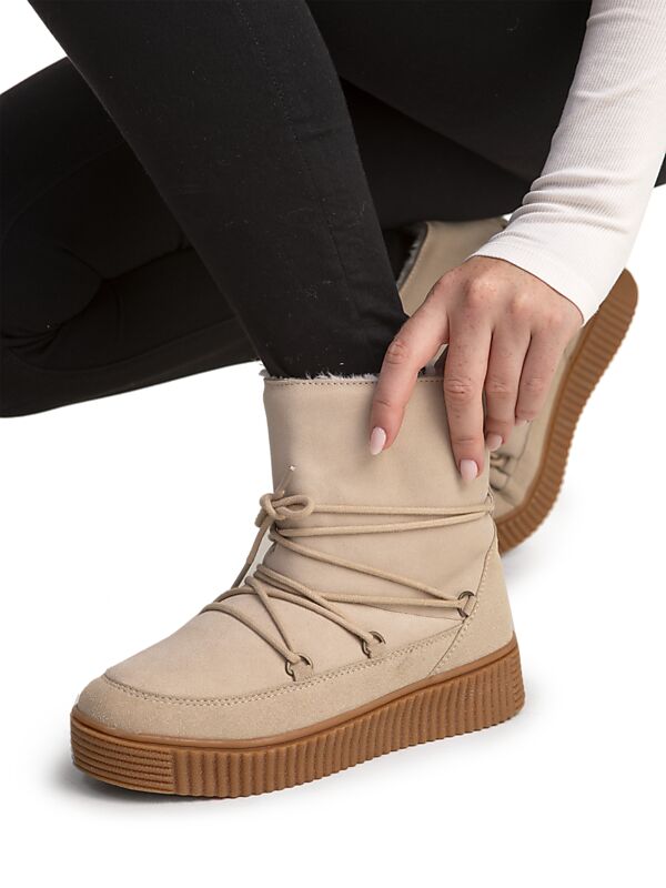 EVEREST W Dinara Boot på