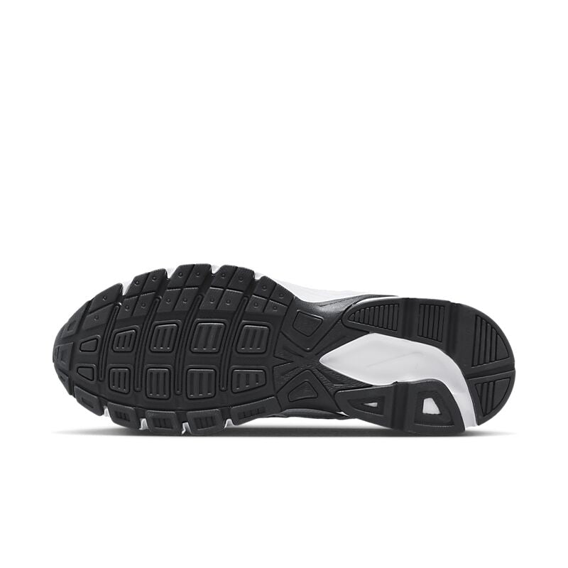 NIKE W Initiator på