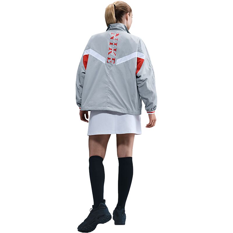 NIKE W Nsw Jkt Wvn Gls på
