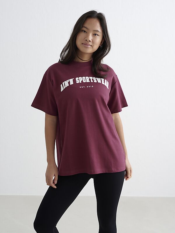 AIM´N W VARSITY BOYFRIEND T-SHIRT på