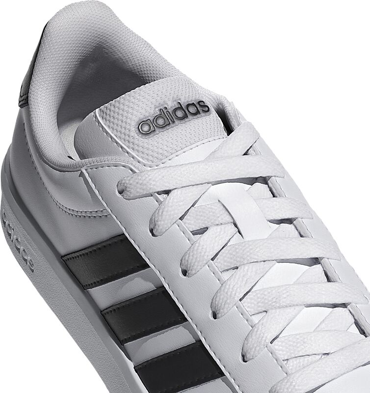 ADIDAS J GRAND COURT 3.0 på