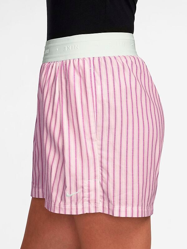 NIKE W CHILL POPLIN STRIPE SHORTS på