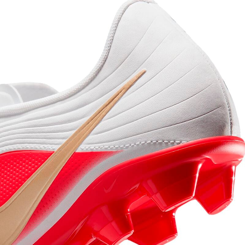 NIKE TIEMPO MAESTRO CLUB FG/MG på
