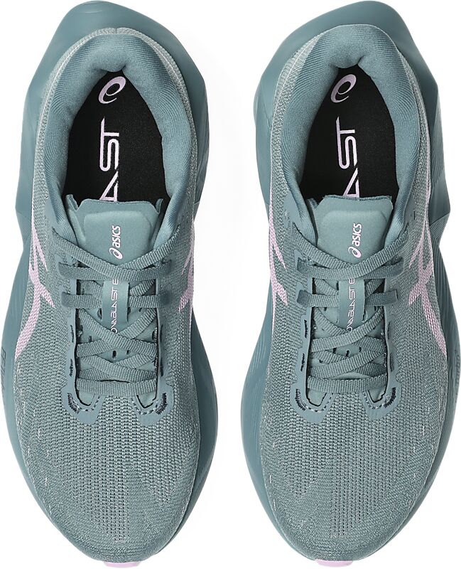 ASICS W NOVABLAST 6 på