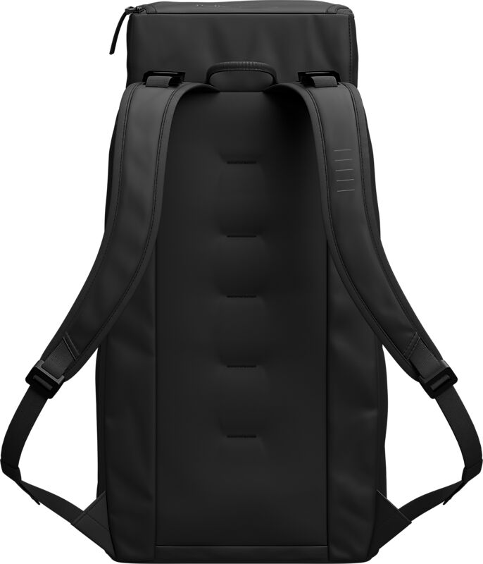 DB Hugger Backpack 30L på