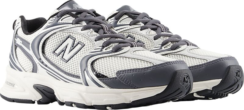 NEW BALANCE W 530 på