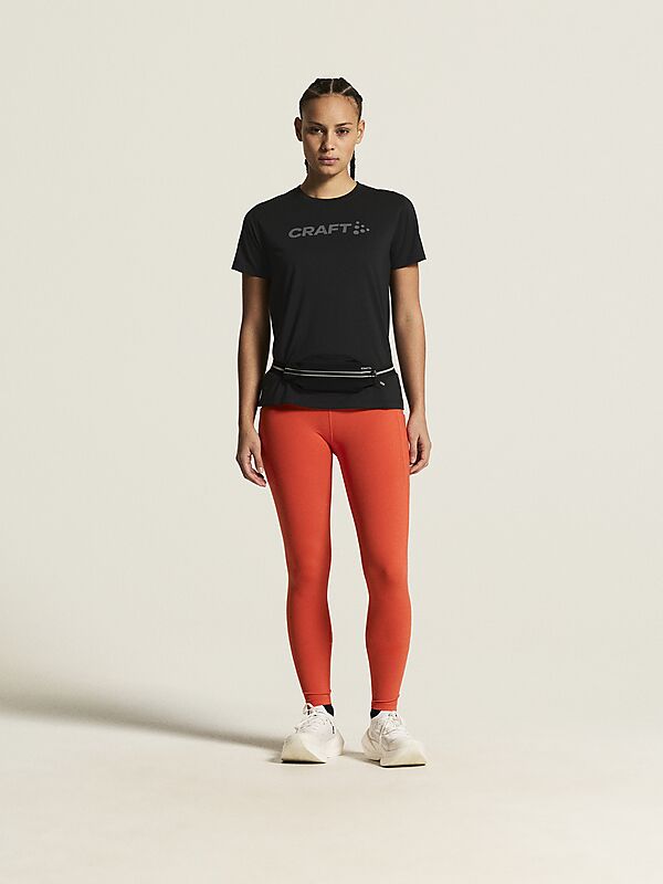 CRAFT W ESSENCE LOGO TEE 2 på