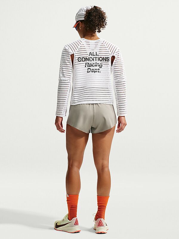 NIKE W ACG "TRAILWIND" SHORTS på