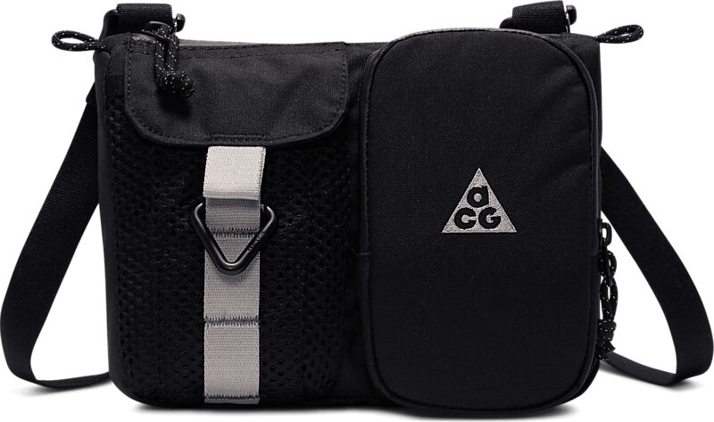 NIKE ACG ACG DAYMAX CROSSBODY BAG (3L) på