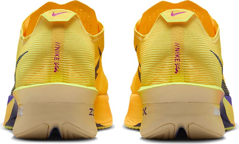 NIKE W Zoomx Vaporfly Next% 4 på