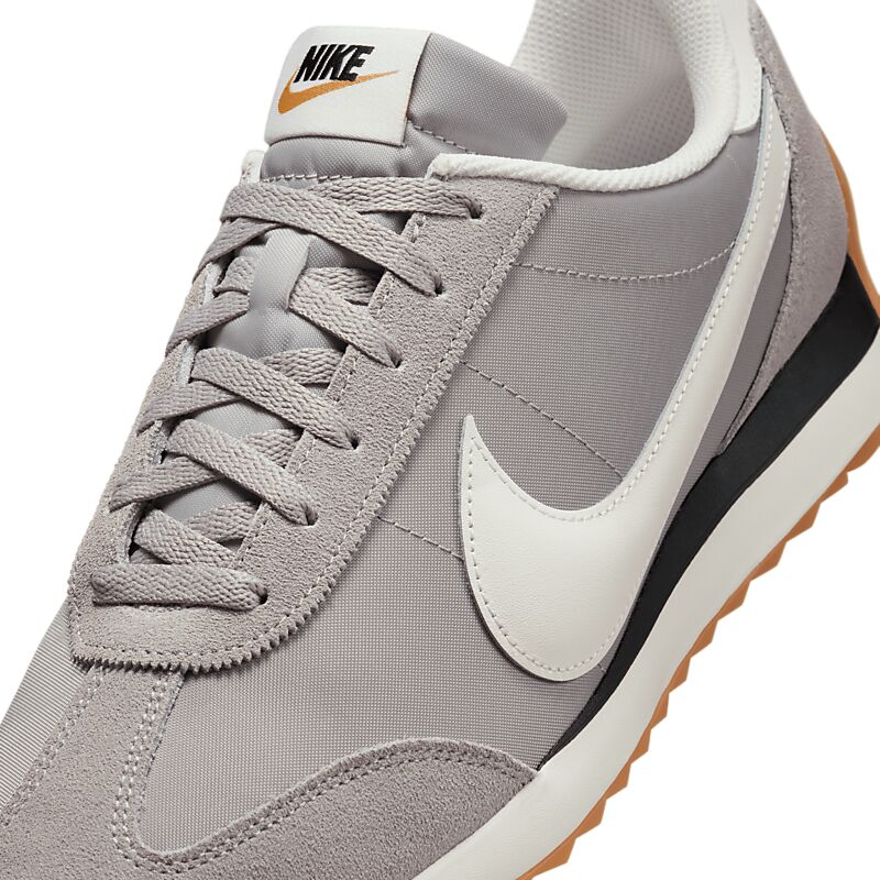 NIKE M Pacific på