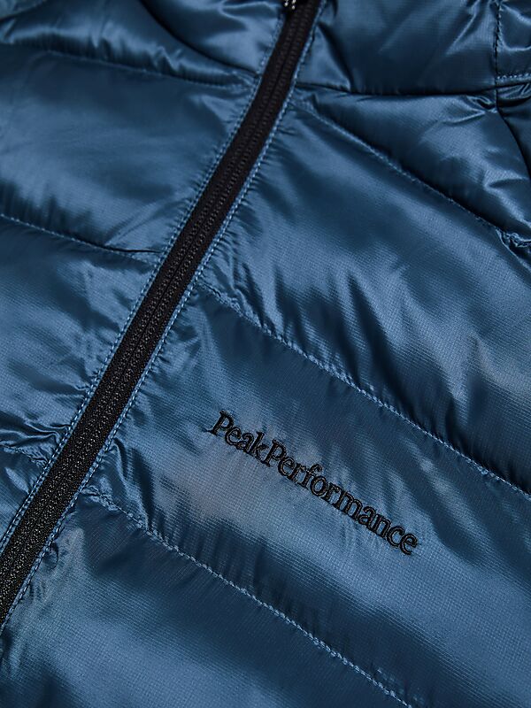 PEAK PERFORMANCE M Tomic Insulated Hood Jacket på