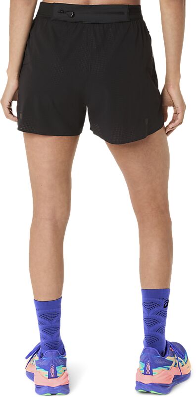 ASICS W METARUN SPLIT SHORTS på