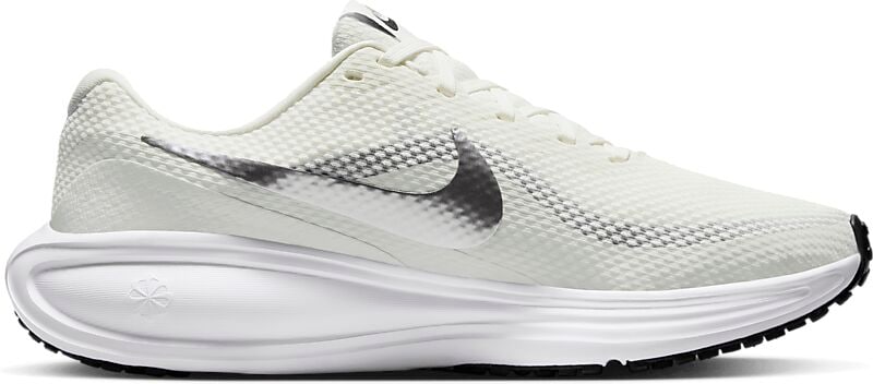 NIKE W Revolution 8 på