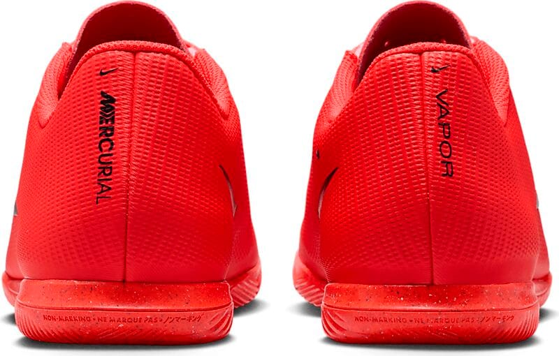 NIKE MERCURIAL VAPOR 17 CL IC på