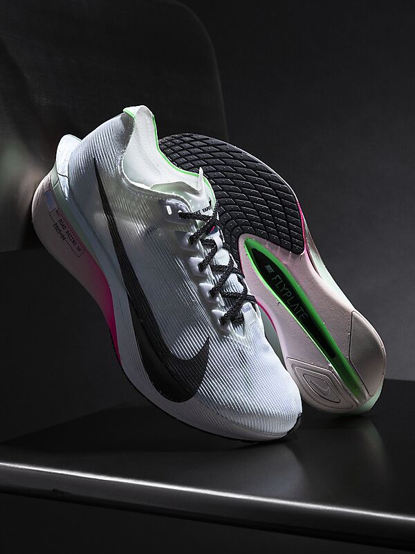 NIKE W Zoomx Vaporfly Next% 4 på