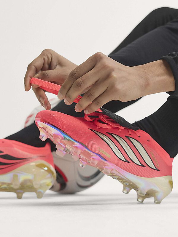 ADIDAS PREDATOR ELITE FT AG på