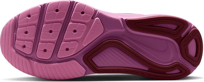 NIKE W Structure 26 på