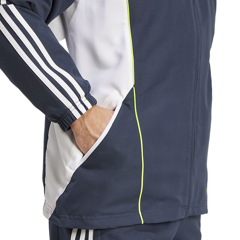 ADIDAS ORIGINALS Real Ubp Tt på