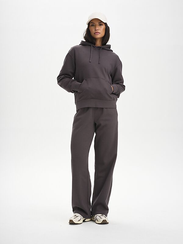 SOC W Core Straight Pant på