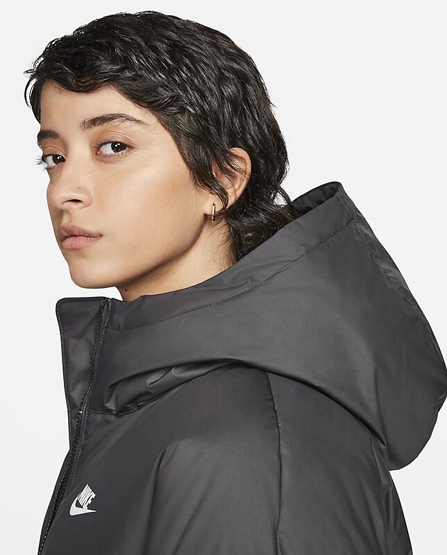 NIKE W Nsw Sf Dwn Wr Pa på