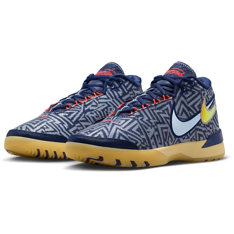 NIKE Lbj Nxxt Genisus på