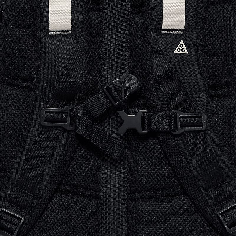 NIKE ACG NIKE ACG "DAYMAX" BACKPACK (25L) på