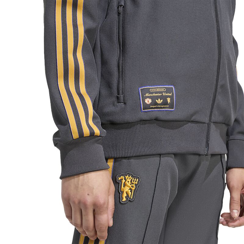 ADIDAS ORIGINALS Mufc Icon Tt på