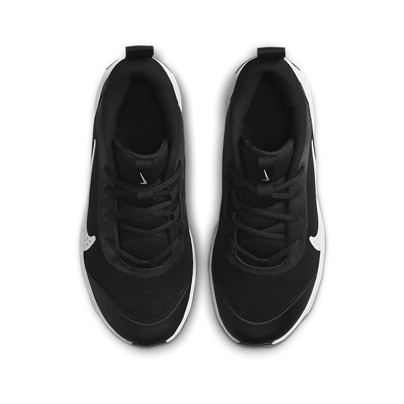 NIKE J Omni Gs på