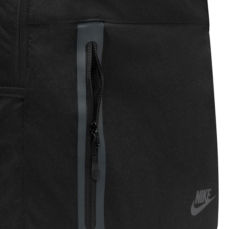 NIKE Elemental Premium Backpack (21L) på