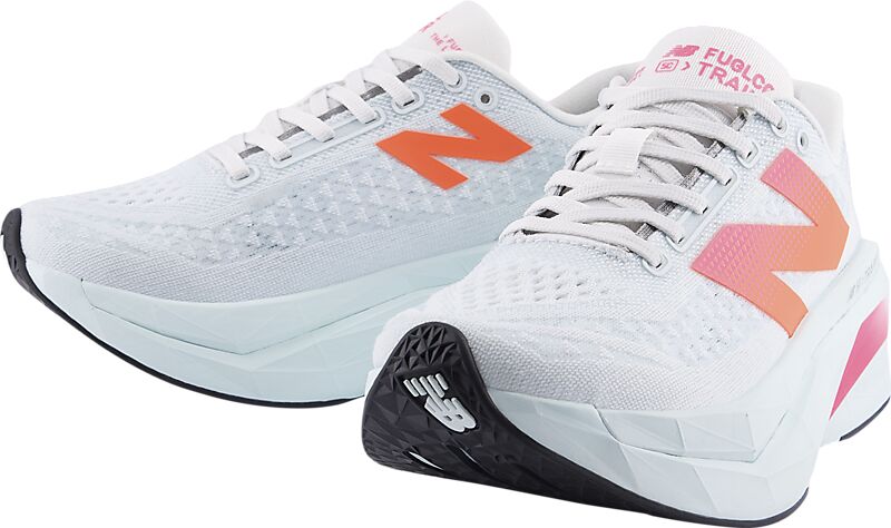 NEW BALANCE W FUELCELL SC TRAINER V3 på