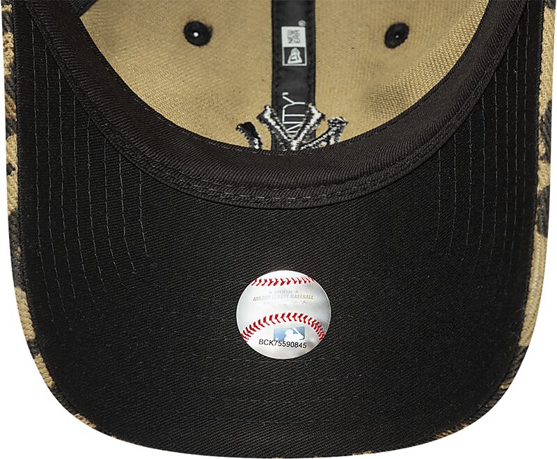 NEW ERA W LEOPARD 9TWENTY NEYYAN på
