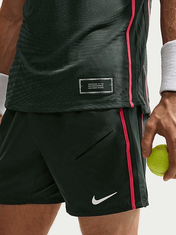 NIKE NK SLAM SHORTS på