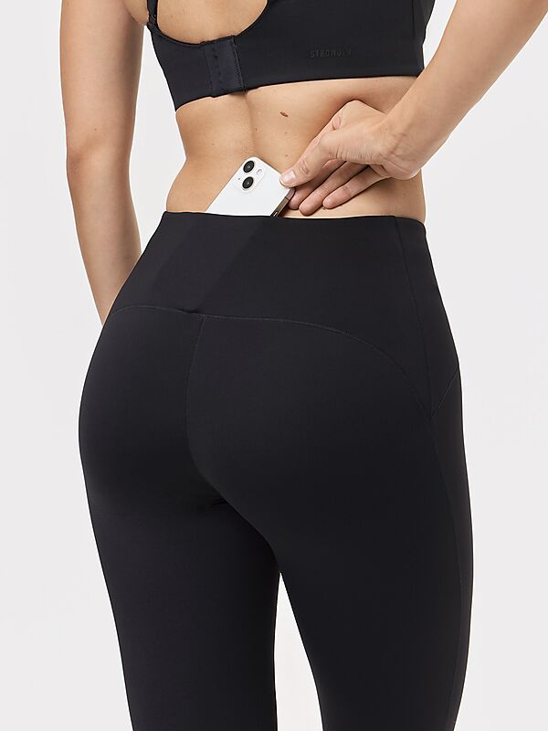 STRONGER Thermal Leggings på