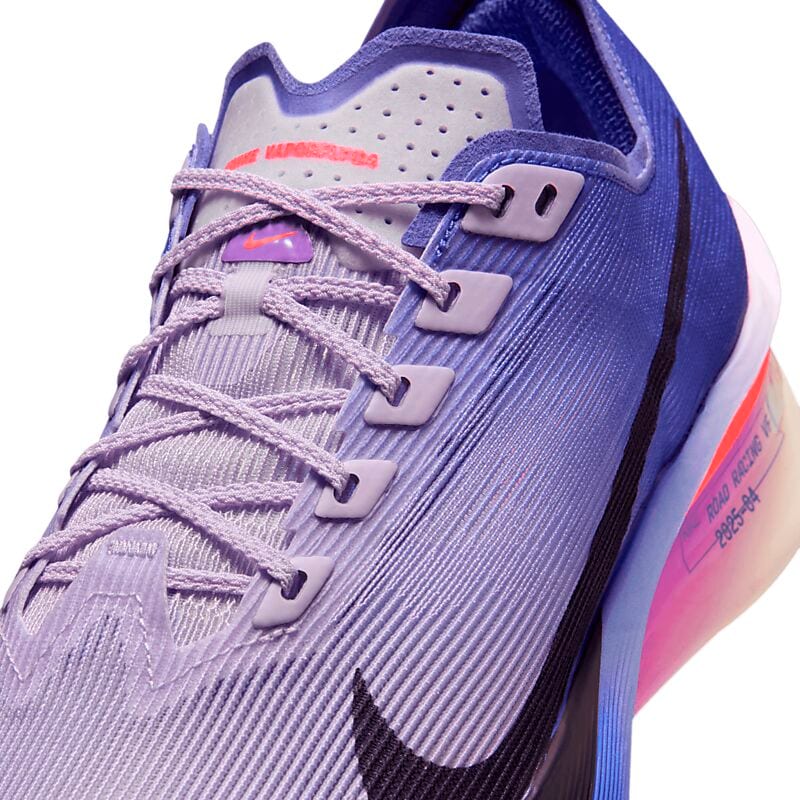 NIKE W Zoomx Vaporfly Next% 4 på