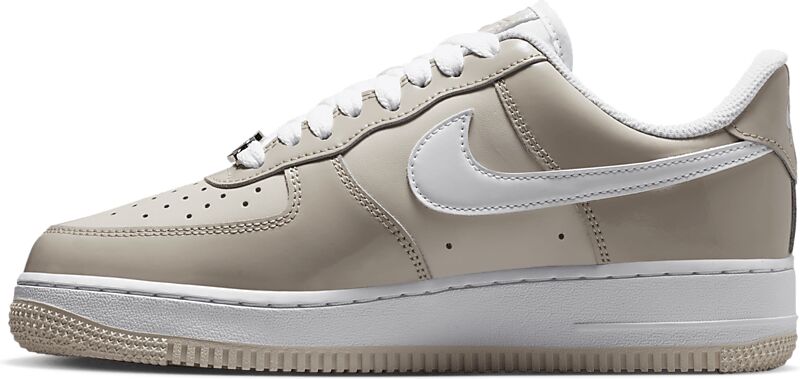NIKE W AIR FORCE 1 på