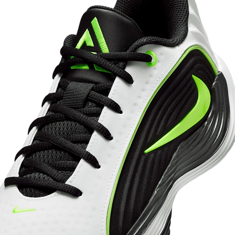 NIKE GIANNIS IMMORTALITY 5 på