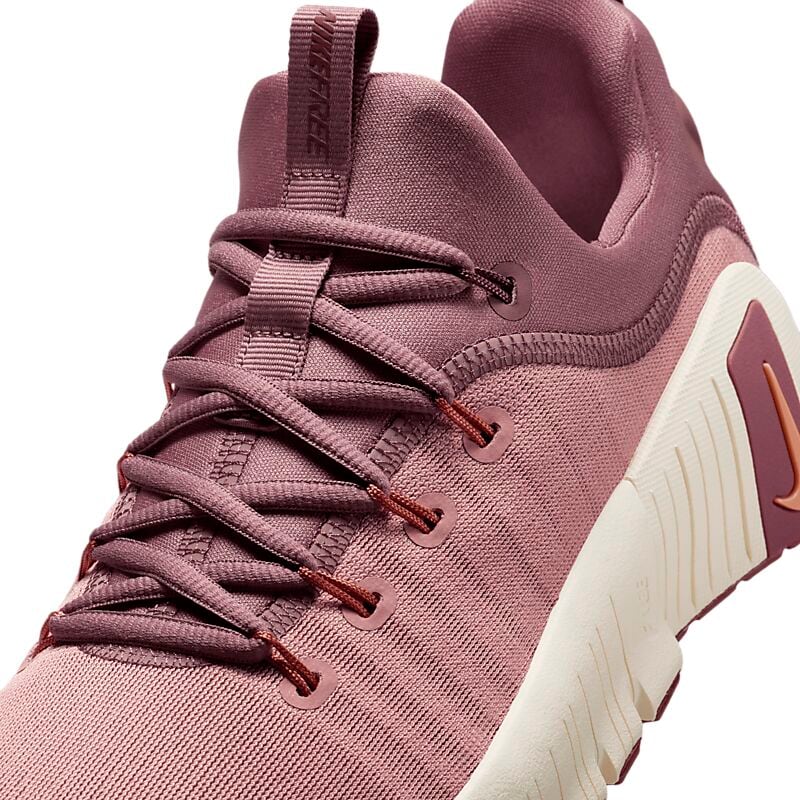 NIKE W Free Metcon 6 på