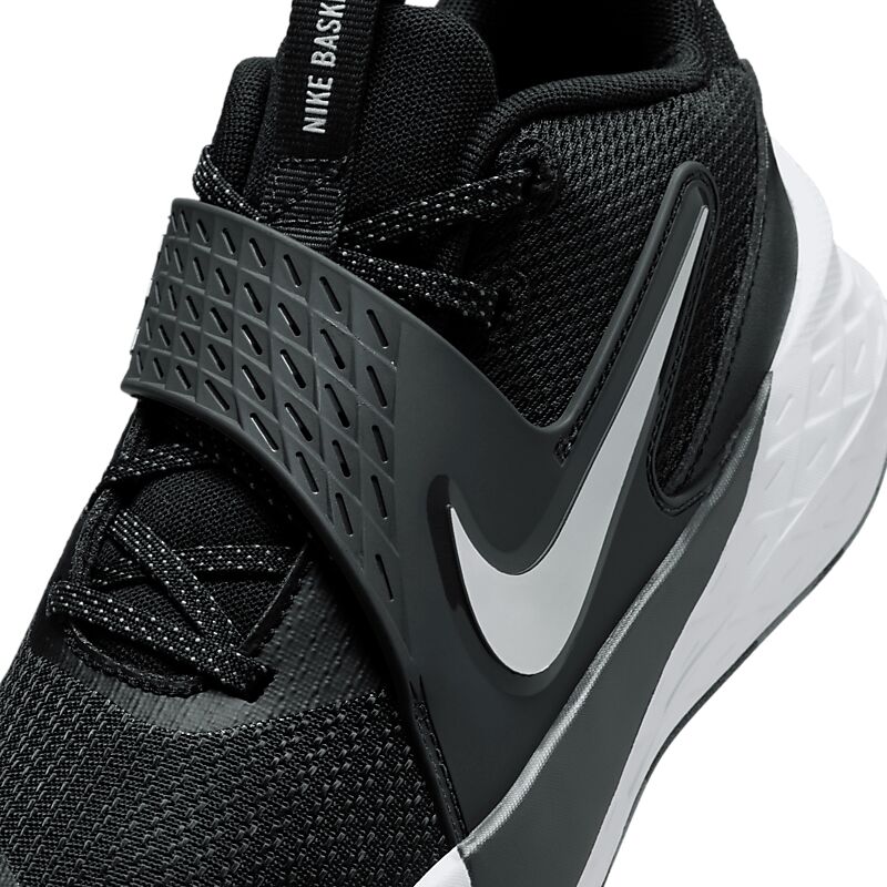 NIKE Nike Team Hustle D på